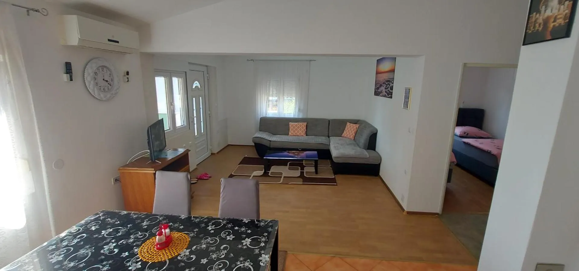 Ema & Sea Apartment'S With Free Private Parking Pola 0*,  Croazia