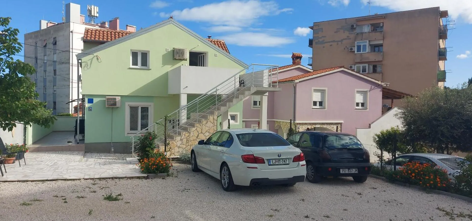 Appartamento Ema & Sea Apartment'S With Free Private Parking Pola